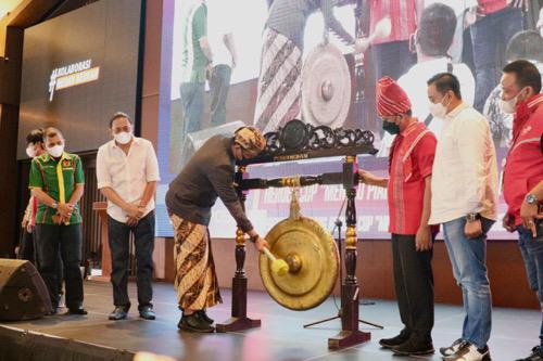Wali Kota Medan Bobby Nasution membuka Turnamen E-sport Mobile Legend Kota Medan di Glass House Jalan Cut Meutia
