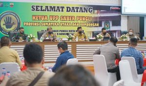 Wali Kota Medan, Bobby Nasution menerima kunjungan Ketua UPP Saber Pungli Provinsi Sumut, Kombes Pol Armia Fahmi beserta rombongan di Kantor Wali Kota Medan