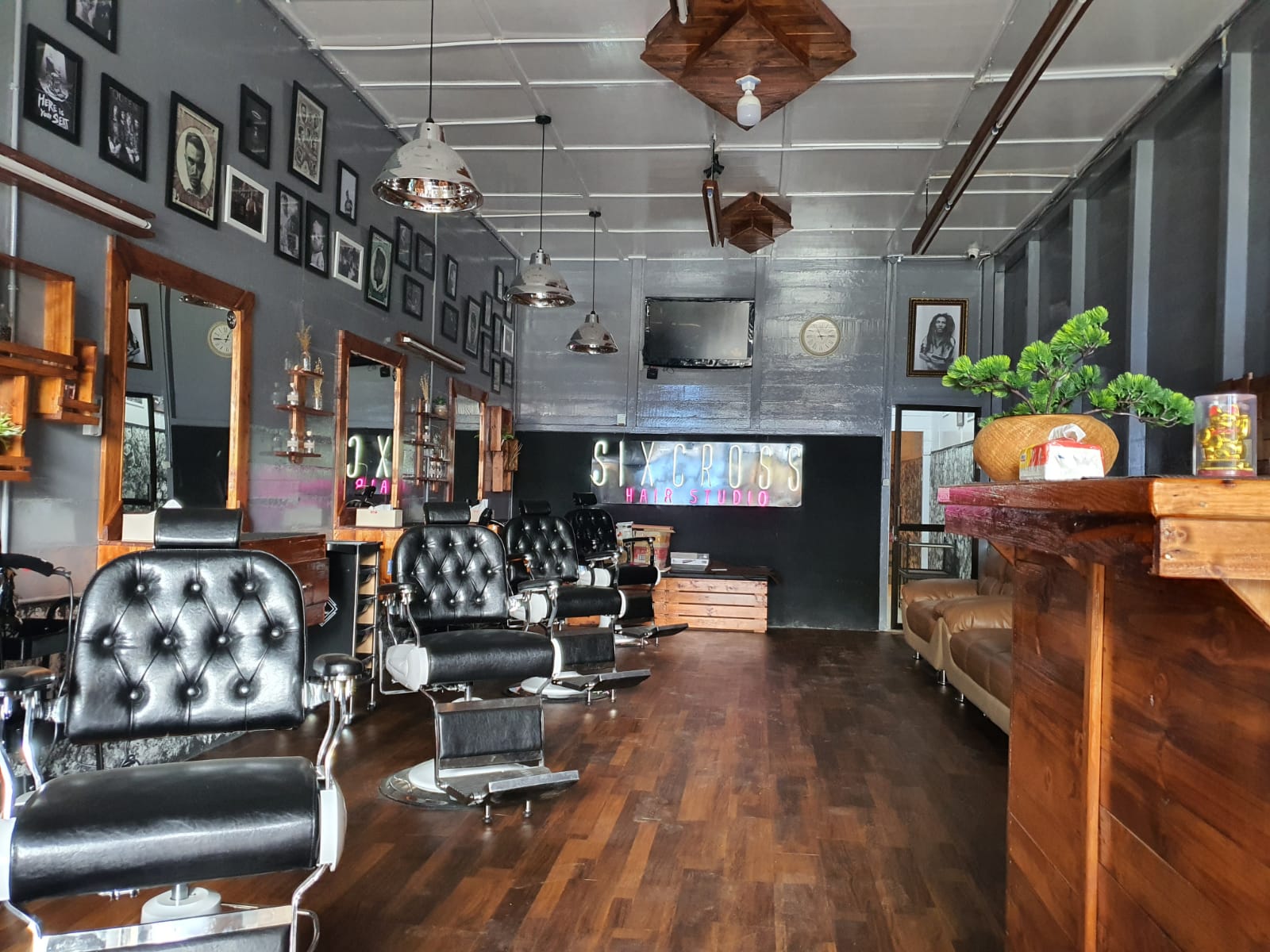 Hadir di Kota Kabanjahe, Hair Studio Sixcross Siap Manjakan Pelanggan Menemukan Kesegaran Sensasional