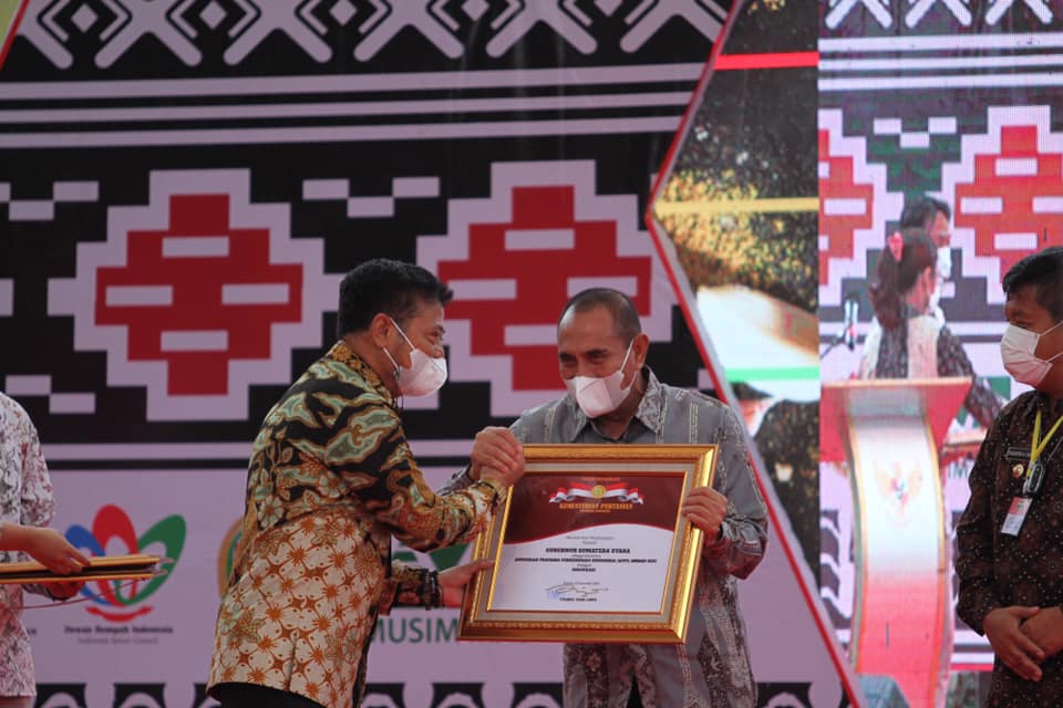 Gubernur Sumatera Utara (Sumut) Edy Rahmayadi kembali meraih penghargaan Anugerah Pratama Perkebunan Indonesia (APPI). Karena, Edy Rahmayadi dinilai berkontribusi dalam pengembangan perkebunan Sumut, terutama sawit dan hilirisasi perkebunan.