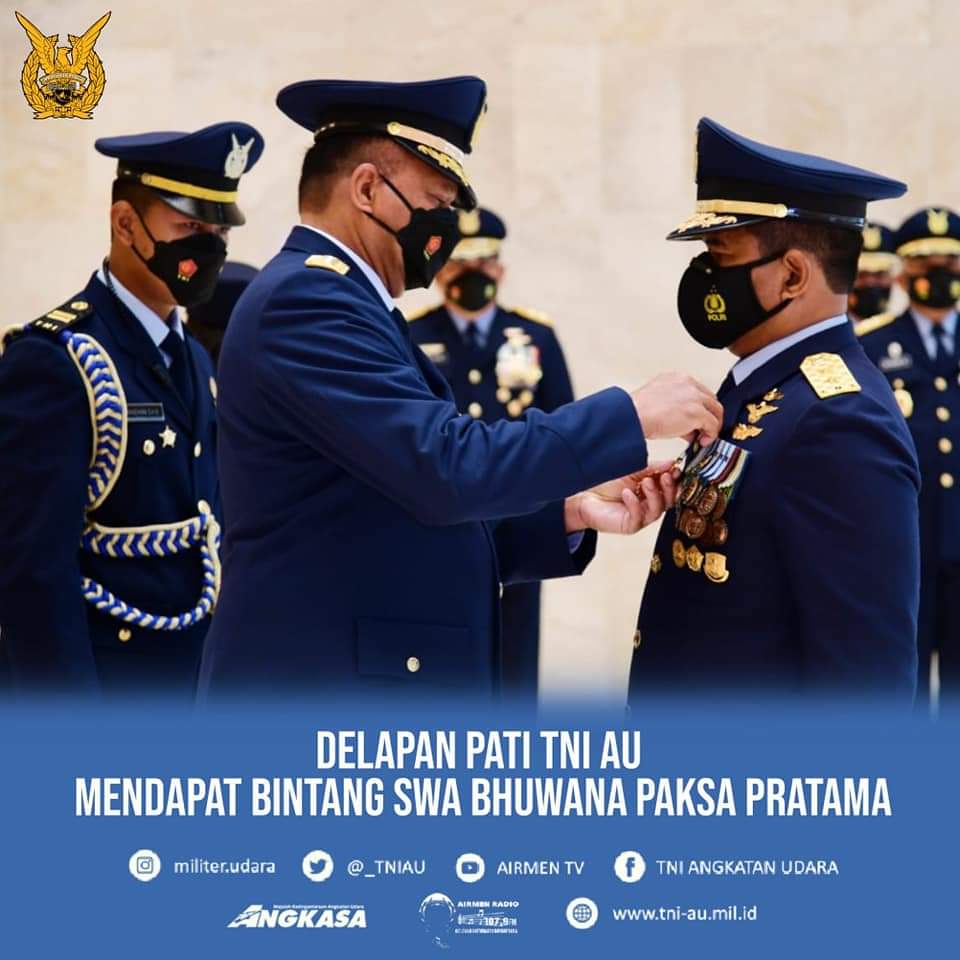 8 Pati Terima Bintang Swa Bhuwana Paksa Pratama dari KASAU TNI