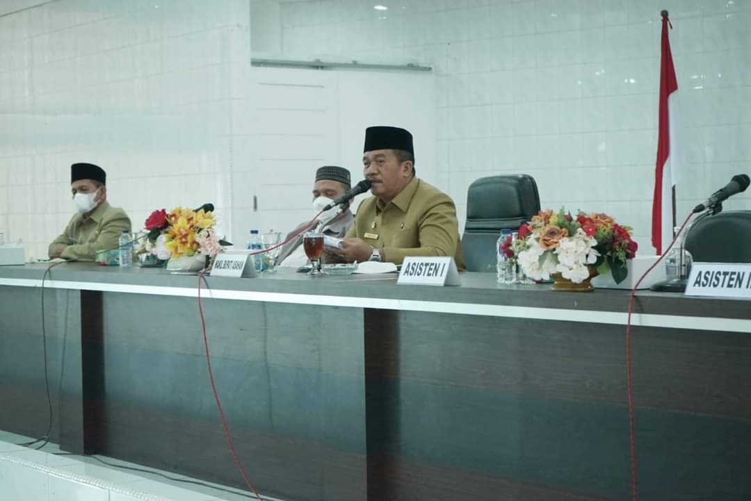Wakil Bupati Asahan Taufik Zainal Abidin, S.Sos., M.Si. mengambil Sumpah dan Pelantikan Pejabat Administrator dan Pengawas di Lingkungan Pemerintah Kabupaten Asahan.