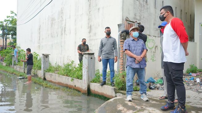 Bobby Nasution Instruksikan UPT Dinas PU Bersihkan Drainase 6.825 Meter Per Hari dan Mengurangi 1.324 Titik Genangan Air