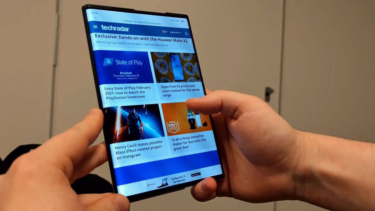 OPPO dilaporkan sedang mengerjakan ponsel lipat pertama, dan menurut tipster China, perusahaan akan merilis ponsel lipatnya pada bulan November.