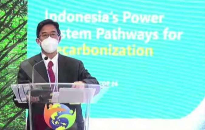 Buntut dari persoalan kritisnya pasokan batu bara PT PLN (Persero), Presiden Joko Widodo (Jokowi) secara tegas mencabut Izin Usaha Pertambangan (IUP) yang tak mematuhi aturan pemenuhan pasokan batu bara untuk kepentingan dalam negeri (Domestic Market Obligation/ DMO).