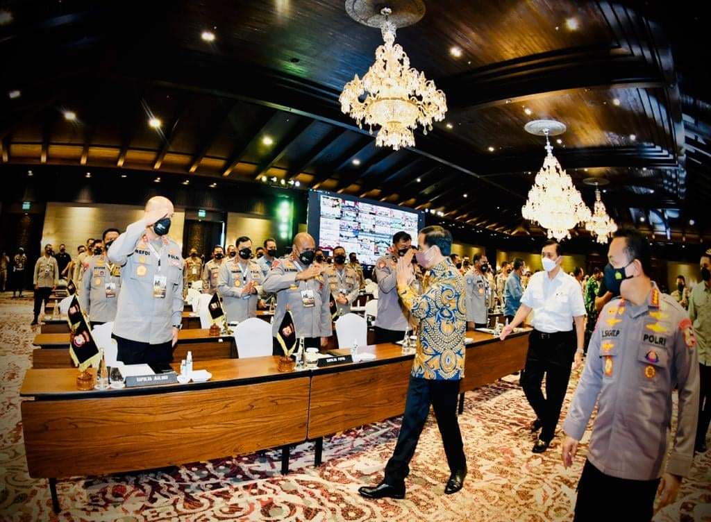 Status Pandemi Nasional COVID-19 Diperpanjang Presiden Jokowi