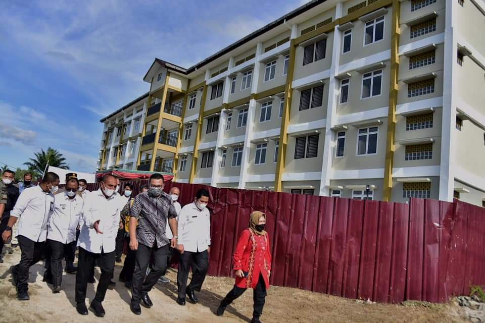 Gubernur Sumatera Utara (Sumut) Edy Rahmayadi meresmikan Rumah Susun (Rusun) di Kawasan Ekonomi Khusus (KEK) Sei Mangkei, Rabu (5/1/2022).