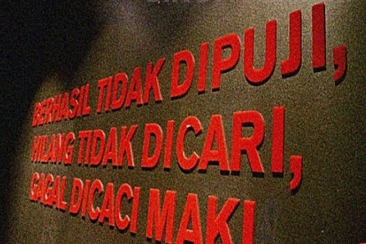Pengamat intelijen, pertahanan, dan keamanan Ngasiman Djoyonegoro memandang perlu Indonesia memperkuat intelijen digital untuk mengantisipasi persaingan antara partai dan suhu politik yang mulai memanas pada tahun 2022.