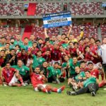 Presiden RI Joko Widodo (Jokowi) menyampaikan bahwa dirinya dan juga rakyat Indonesia merasa bangga atas perjuangan Tim Nasional Sepakbola Indonesia di Piala AFF 2020.