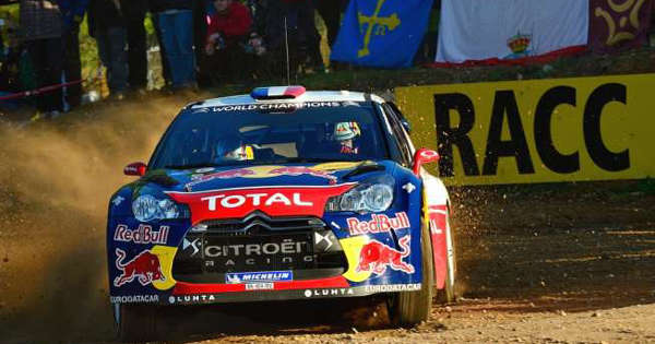 Turun di kejuaraan reli perdana pada 1999 di ajang Rally Catalunya, dan menang pertama kali di Rallye Deutschland 2002, pereli legendaris Sebastien Loeb merayakan tahun baru dengan cara seru. Ambil ancang-ancang turun di Dakar Rally atau Reli Dakar 2022.