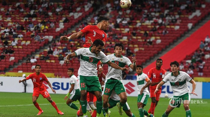 Tim Nasional (Timnas) Indonesia memetik kemenangan 3-0 atas Timor Leste di laga FIFA Matchday pada Minggu (30/1/2022) malam WIB. Berkat hasil manis itu, skuad Garuda lantas berhasil menggeser Singapura dari ranking 160 FIFA.