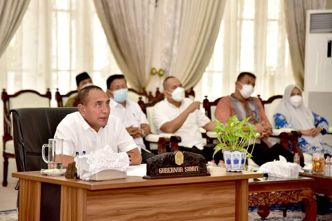 Gubernur Sumatera Utara (Sumut) Edy Rahmayadi menyatakan telah mempersiapkan antisipasi kemungkinan lonjakan Covid-19 di Sumut, terutama pada varian Omicron. Kesiapan itu yakni dalam ketersedian tempat tidur ( BOR) di Rumah Sakit, obat-obatan serta oksigen.
