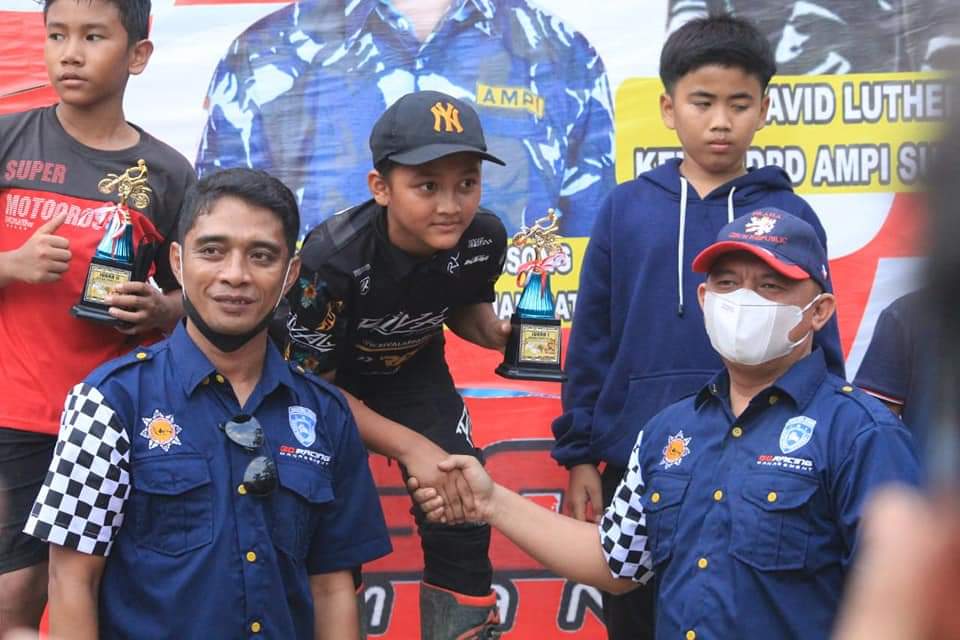 Tutup Lomba Motorcross yang Digelar AMPI Labuhanbatu, Bupati: Semoga Lahir Pembalap Profesional