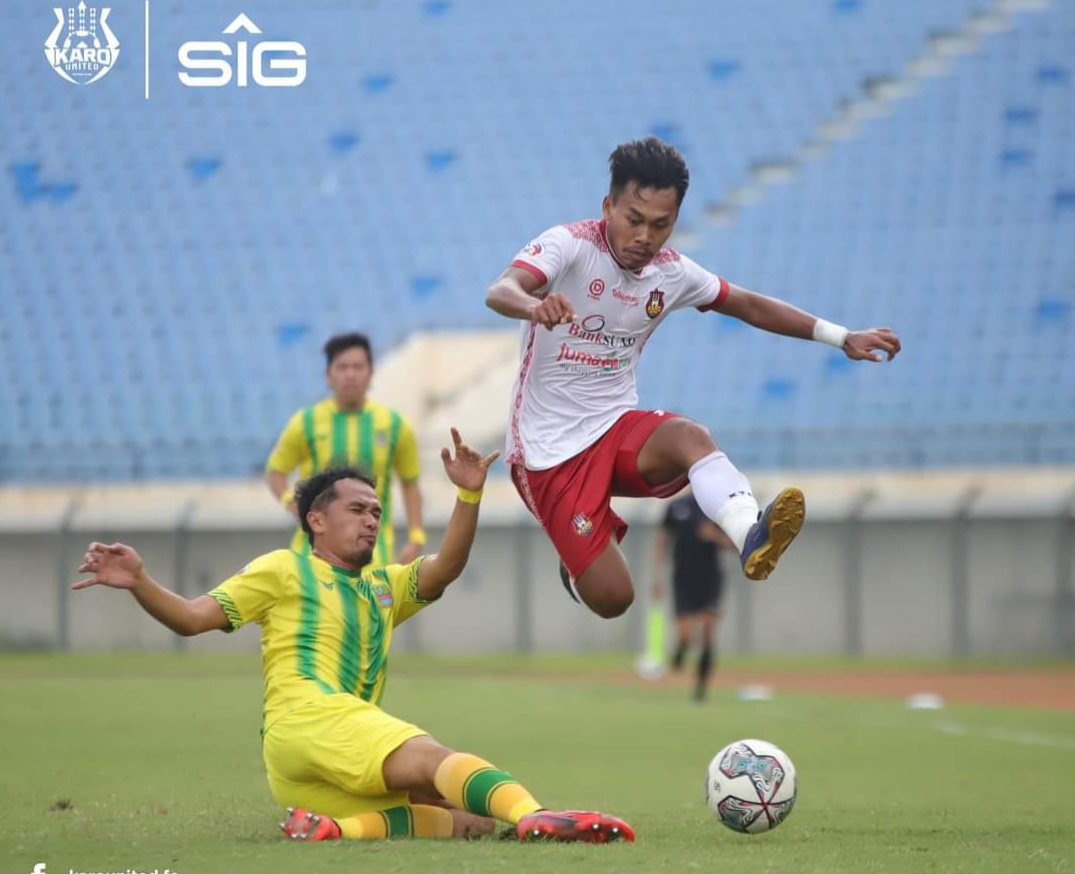 Putra Delta Sidoarjo (PDS) vs Karo United di laga pamungkas penentuan penguasa Grup R di Stadion Si Jalak Harupat Kabupaten Bandung, Rabu (23/2/2022).