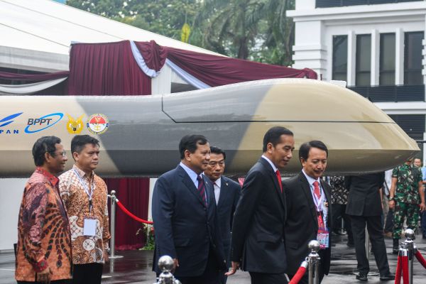 Jokowi Teken MoU Soal Alutsista dengan Menteri Angkatan Bersenjata Prancis