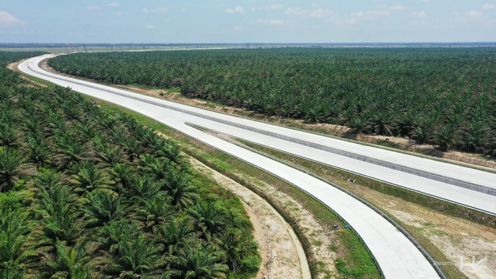 Jalan Tol Binjai-Stabat yang merupakan bagian dari proyek jalan Tol Trans Sumatra telah selesai pengerjaan konstruksinya.