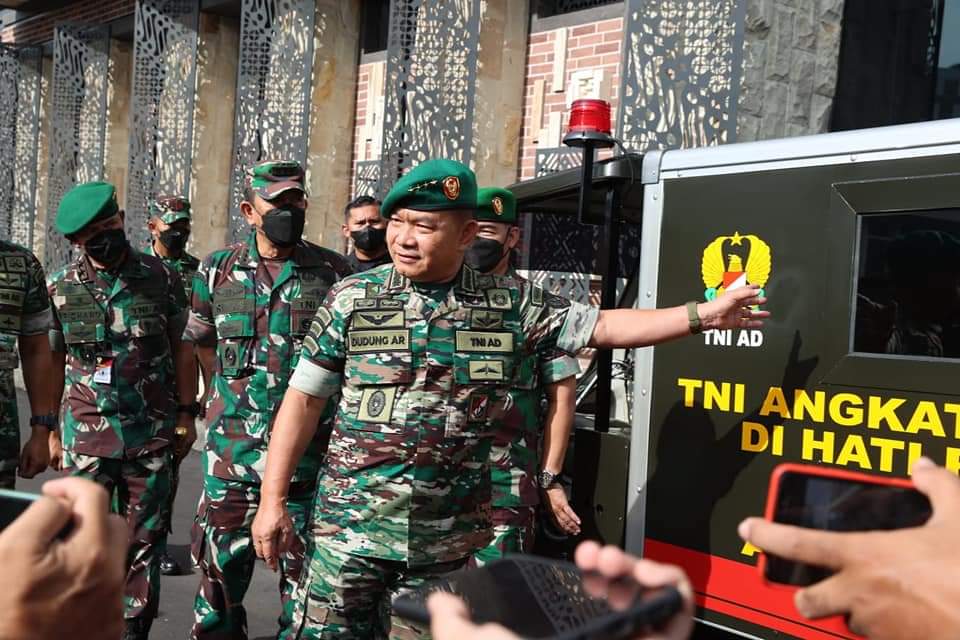 Kepala Staf Angkatan Darat (Kasad) Jenderal TNI Dudung Abdurachman, S.E.,M.M. memimpin acara Rapat Pimpinan (Rapim) TNI AD bertempat di Gedung A.H. Nasution Mabesad Jakarta, Rabu (2/3/2022).