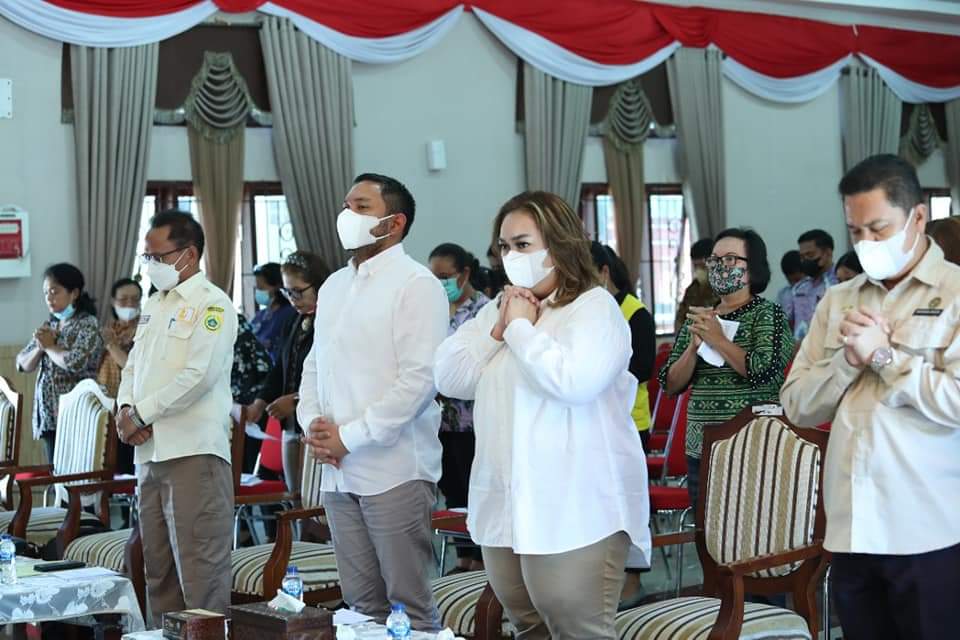 Dalam Kebaktian Umum Pemerintah Kabupaten Pakpak Bharat di Bale Sada Arih, Jumat (4/3/2022), Bupati Pakpak Bharat Franc Benrhard Tumanggor mengatakan bahwa sudah waktunya bagi seluruh elemen penggerak Pembangunan dan masyarakat Pakpak Bharat untuk melakukan pembaharuan moral dan mental.