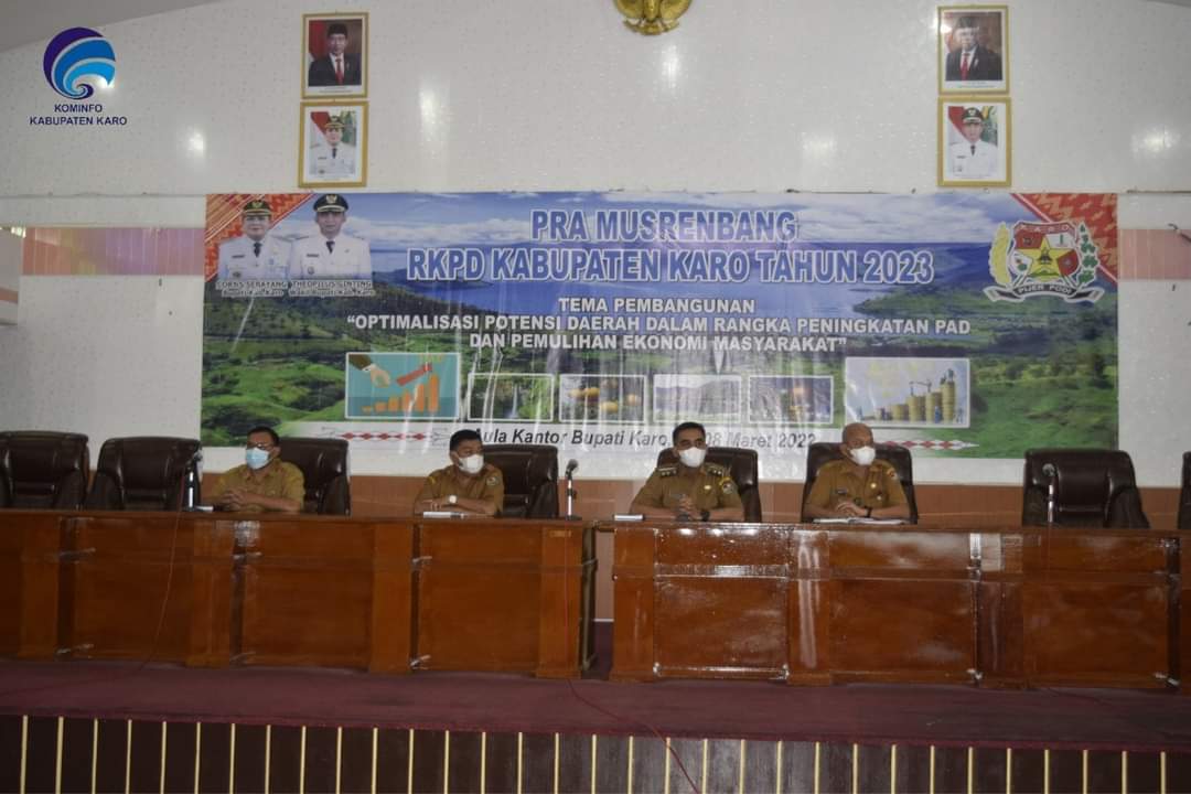 Wakil Bupati Karo, Theopilus Ginting hadiri pra Musrenbang RKPD Kabupaten Karo Tahun 2023 yang dilaksanakan di Aula Kantor Bupati Jalan Letjen Jamin Ginting Kabanjahe, Senin (7/3/2022).