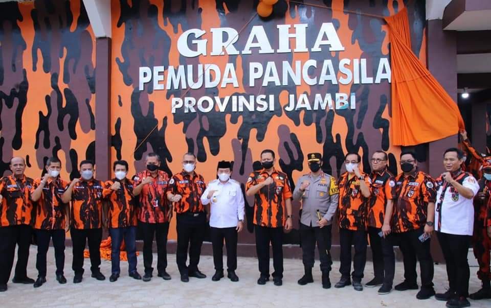 Ketua MPR RI sekaligus Wakil Ketua Umum Pemuda Pancasila Bambang Soesatyo mewakili Ketua Umum Pemuda Pancasila KPH Japto Soerjosoemarno, meresmikan Graha Pemuda Pancasila Majelis Pimpinan Wilayah (MPW) Provinsi Jambi.