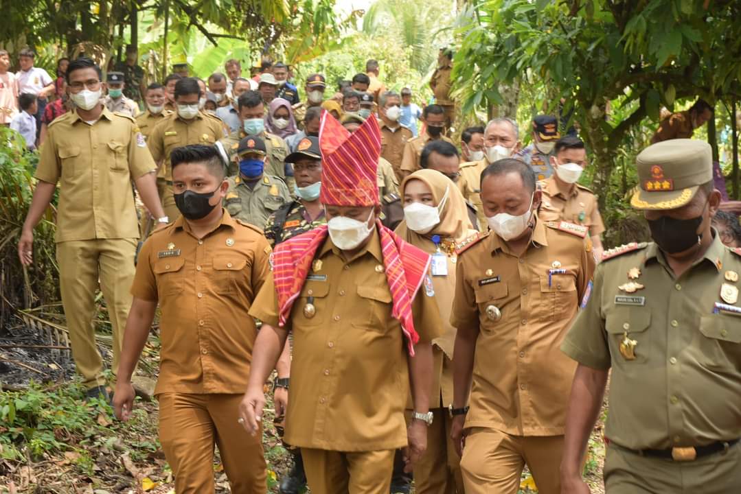 Bupati Deli Serdang Ashari Tambunan Menghadiri GEBYAR dan Guro-Guro Aron Ate Tedeh