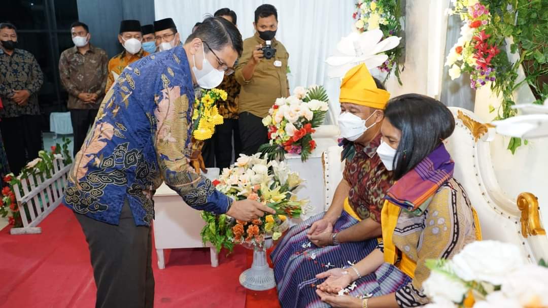 Pemerintah Kota (Pemkot) Tanjungbalai menggelar pisah sambut Kepala Kejaksaan Negeri (Kajari) Tanjungbalai di Pendopo Rumah Dinas Wali Kota Tanjungbalai, Rabu malam (16/3/2022).