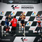 Jokowi Berikan Trofi kepada Peraih Podium MotoGP Mandalika Indonesia