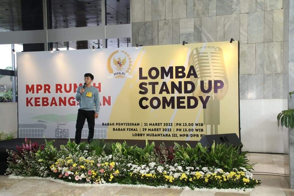 Ketua MPR RI Bambang Soesatyo mengapresiasi 150 komika yang sudah mendaftarkan diri dalam lomba Stand Up Comedy MPR Kritik MPR. 