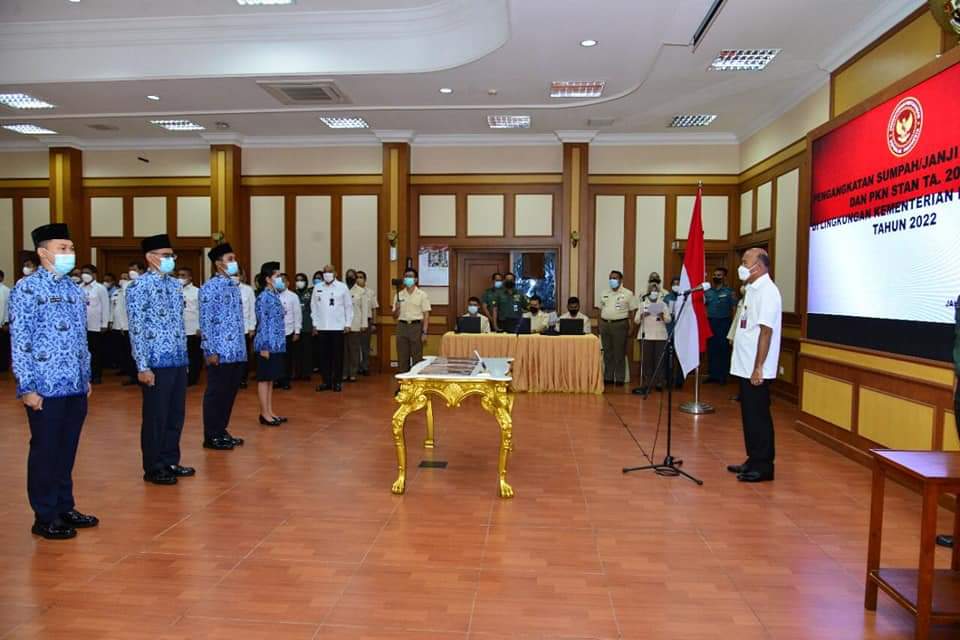 Pengangkatan Sumpah PNS Kemhan Pengadaan 2019 dan CPNS Lulusan PKN STAN 2020