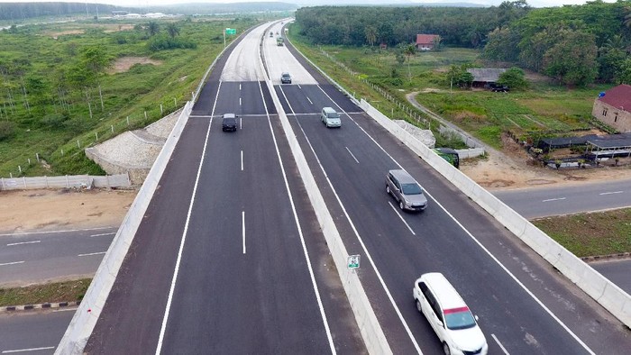 Panjang Jalan Tol Era Jokowi Kalahkan Pembangunan 40 Tahun Lamanya