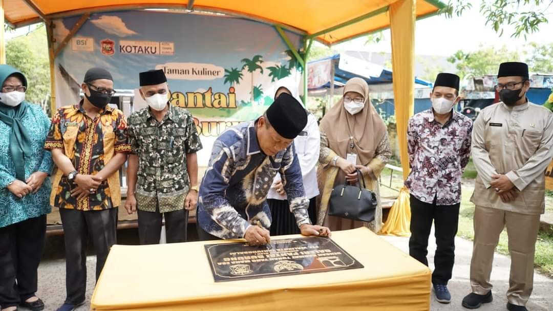 Plt Wali Kota Resmikan Gerai Produk UMKM dan Food Court Taman Kuliner Tanjungbalai