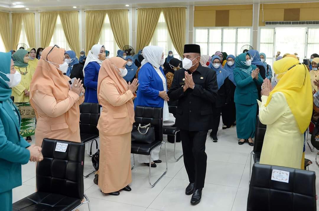 Gubernur Sumatera Utara (Sumut) Edy Rahmayadi meminta pengurus Badan Kerjasama Organisasi Wanita (BKOW) Provinsi Sumut terus meningkatkan fungsinya sebagai wadah berhimpunnya organisasi wanita yang memelopori pemberdayaan perempuan. Sehingga dapat terus berkontribusi untuk kemajuan Sumut.
