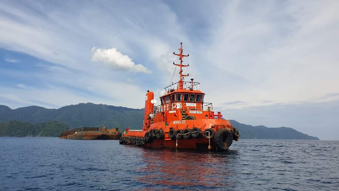 TNI AL Lanal Kendari Amankan Tiga Kapal Muatan Nikel Tanpa Dokumen Lengkap