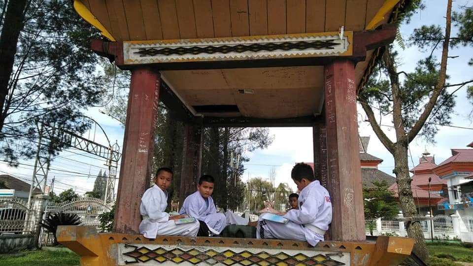 Rekreasi Edukatif Akhir Pekan di Taman Kota Kabanjahe
