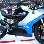 Pabrikan sepeda motor yang bermarkas di China, QJ Motor akan melakukan debut untuk motor yang diklaim memiliki rasa berkendara seperti naked bike dan sport bike, yakni SRK 700 di pasar Eropa.