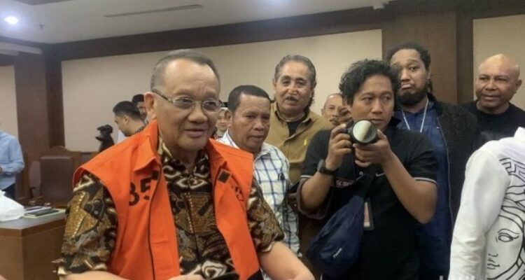 eks-sekretaris-ma-nurhadi-1763445931557_169