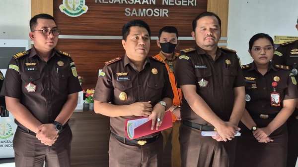 korupsi-bantuan-di-samosir-1766413789682_169